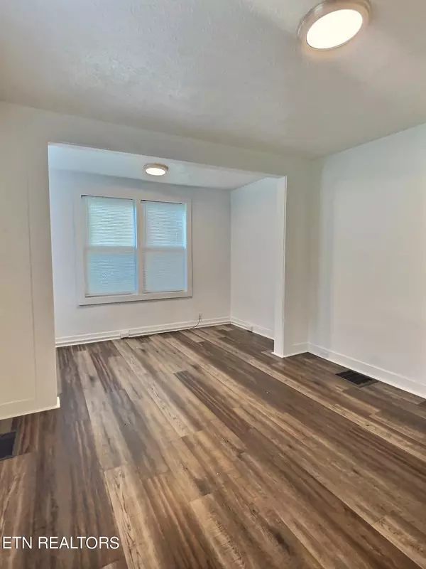 Knoxville, TN 37914,314 Oakland St