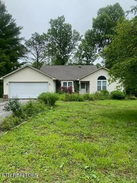 348 Yonside DR, Sparta, TN 38583