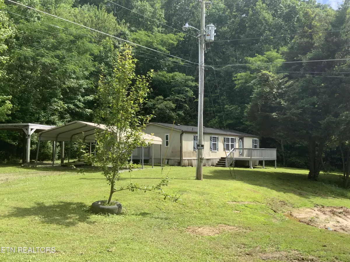 Oliver Springs, TN 37840,124 Freeman Rd