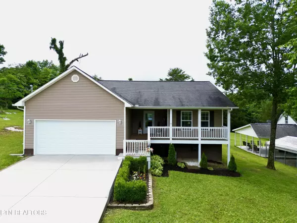 136 Sandy CIR, Lafollette, TN 37766