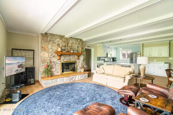 Gatlinburg, TN 37738,1824 Oriole Rd #305