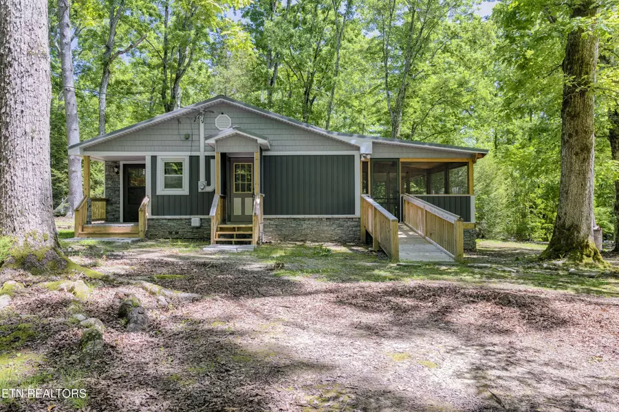 840 Eagle Furnace Rd, Rockwood, TN 37854