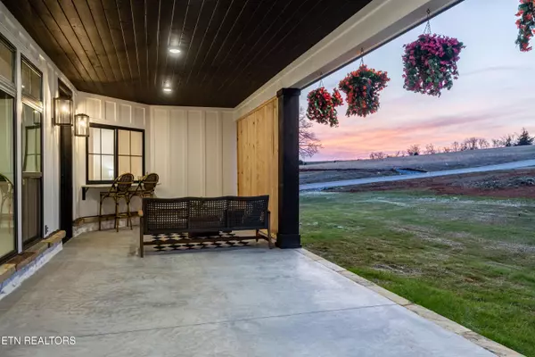 Greenback, TN 37742,1012 Herbert DR