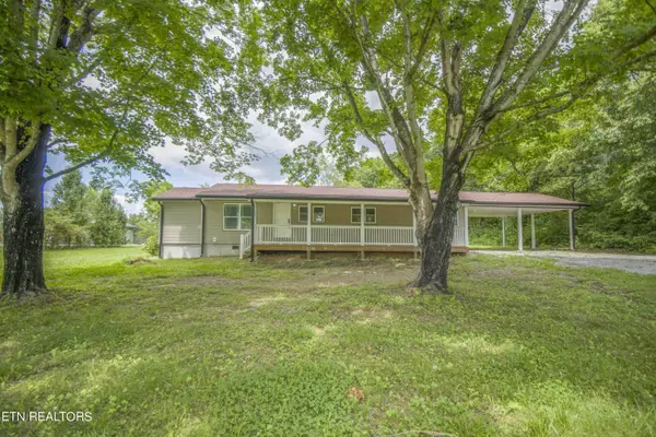 640 Huffstetler Rd, Maryville, TN 37803