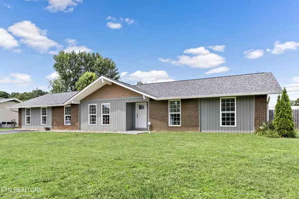 7824 Whitcomb Rd, Powell, TN 37849