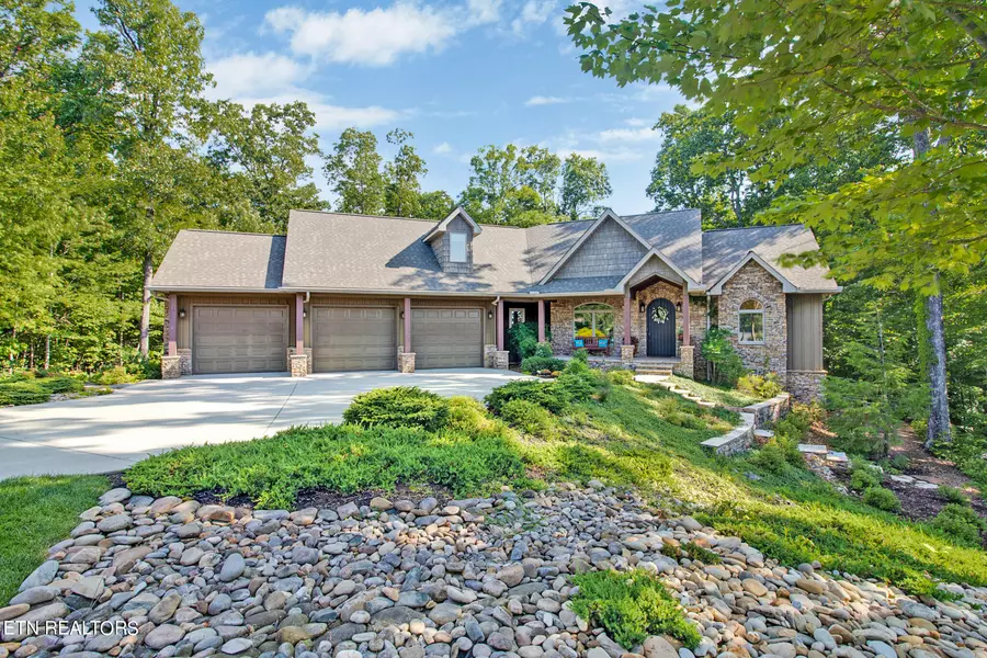 147 Hickory Ridge LN, Fairfield Glade, TN 38558