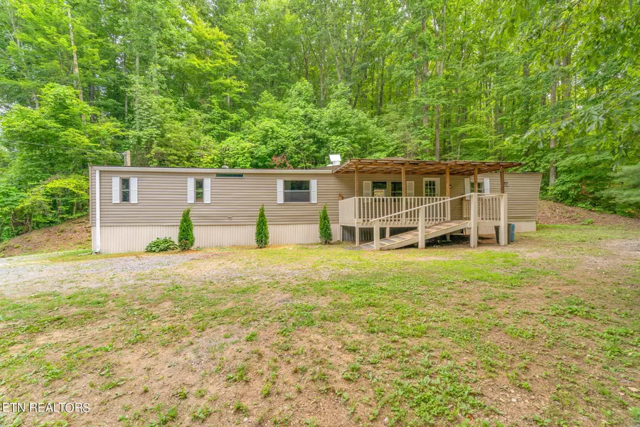 184 Shady Rd, Oliver Springs, TN 37840