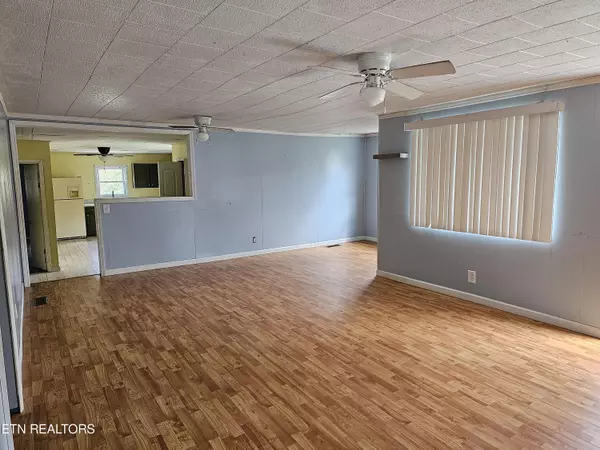 Jellico, TN 37762,648 Poplar Ave
