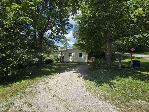 Jellico, TN 37762,115 Pine Mountain Rd