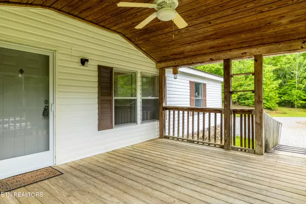 Tellico Plains, TN 37385,170 Graham LOOP