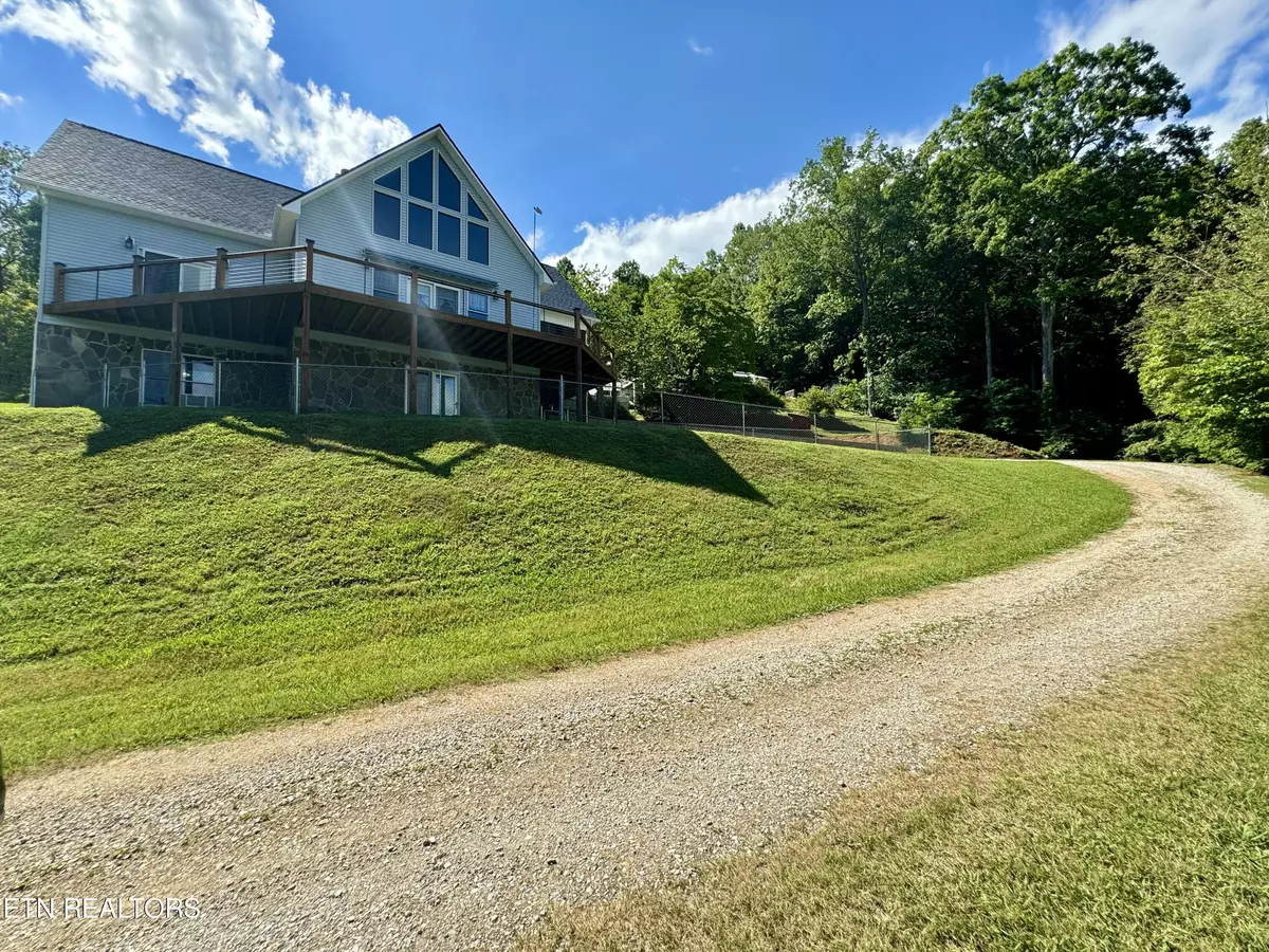 Lafollette, TN 37766,410 Turkey Cove LN