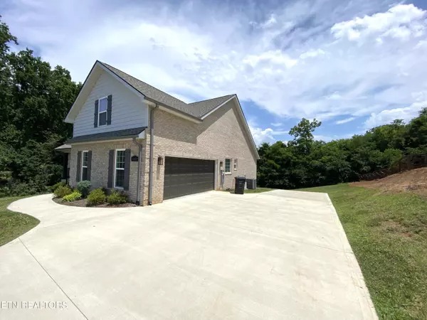 Maryville, TN 37801,3357 Colby Cove DR