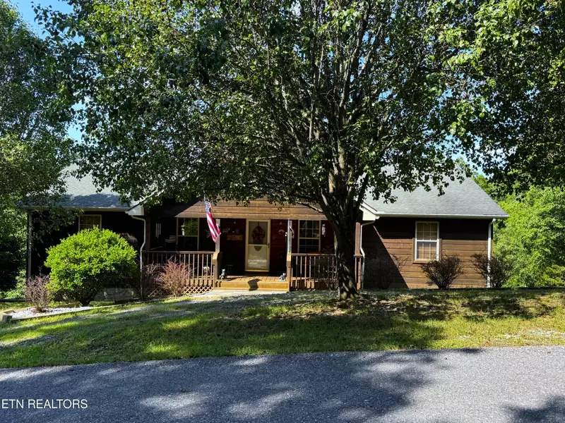 325 Oak Hammock LN, Parrottsville, TN 37843