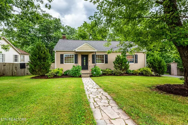 3214 Cross Valley Rd, Knoxville, TN 37917