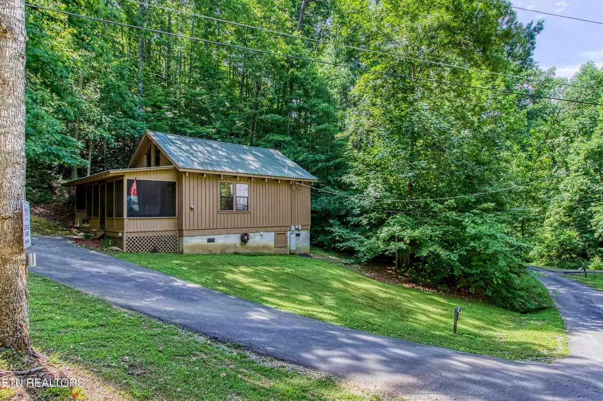 Sevierville, TN 37862,2148 Little Valley Road #10