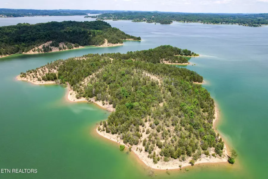 Douglas Lake Island, Sevierville, TN 37876