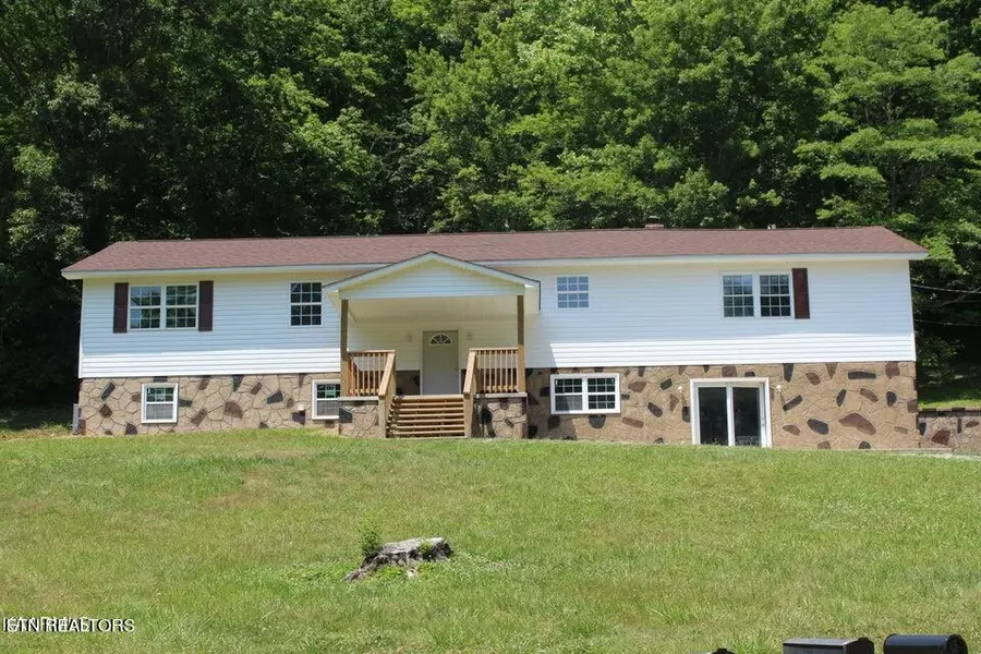 2915 Flat Hollow Rd, Speedwell, TN 37870