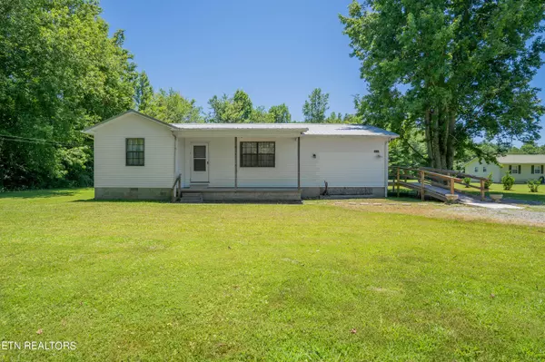 5942 Knoxville Hwy, Oliver Springs, TN 37840