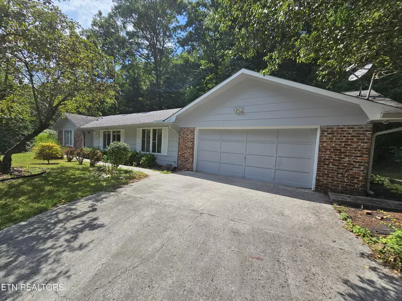 148 Glassboro DR, Oak Ridge, TN 37830