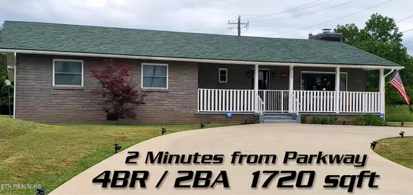 715 Henderson Chapel Rd, Pigeon Forge, TN 37863