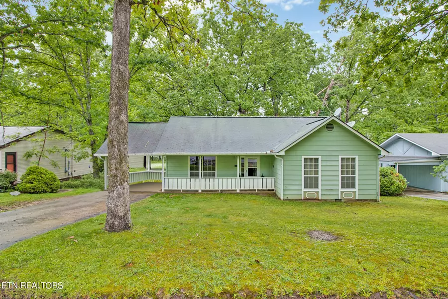 123 Lakeshire DR, Crossville, TN 38558