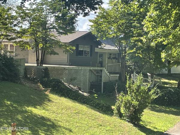 336 Beechwood LN,  Clinton,  TN 37716