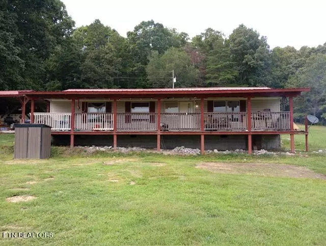 913 Rabbit Ranch LN, Decatur, TN 37322