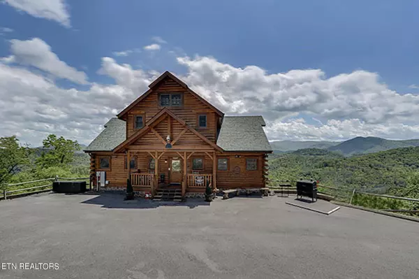 Sevierville, TN 37862,3063 Hickory Lodge DR