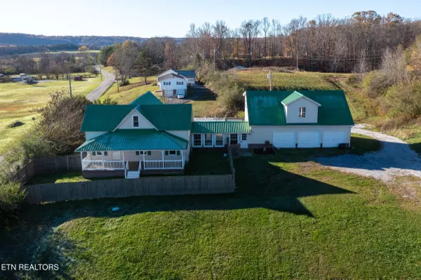 886 Old Harriman Hwy Hwy, Oliver Springs, TN 37840