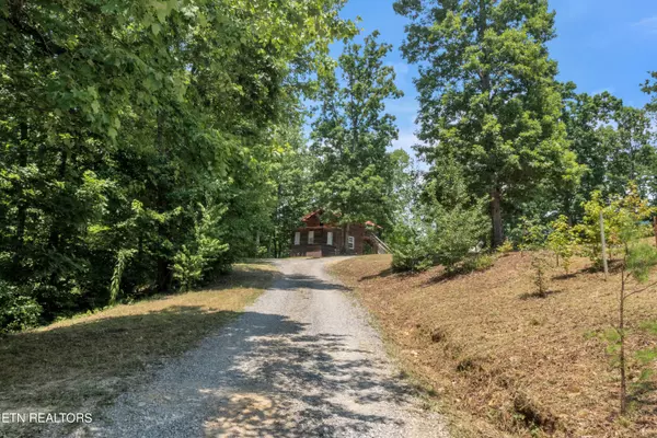 Oliver Springs, TN 37840,195 Breeden LN