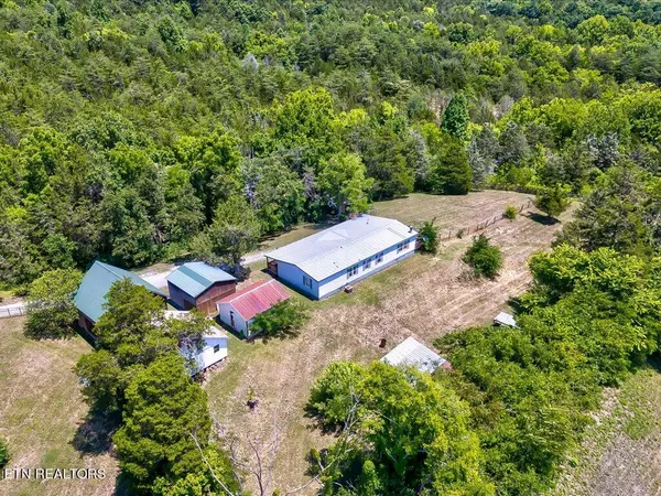 Bulls Gap, TN 37711,390 Pierce LN