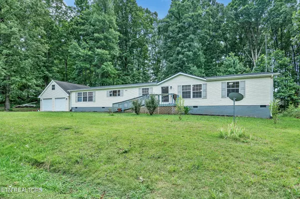 164 Laura Boling Loop Rd, Strawberry Plains, TN 37871