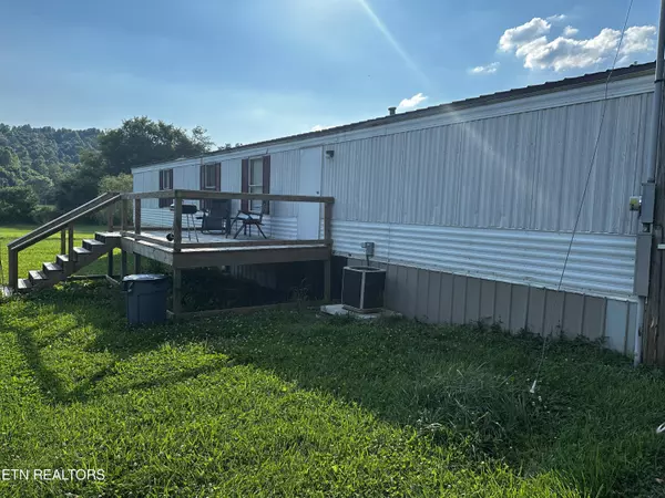 Livingston, TN 38570,400 Delta County LN