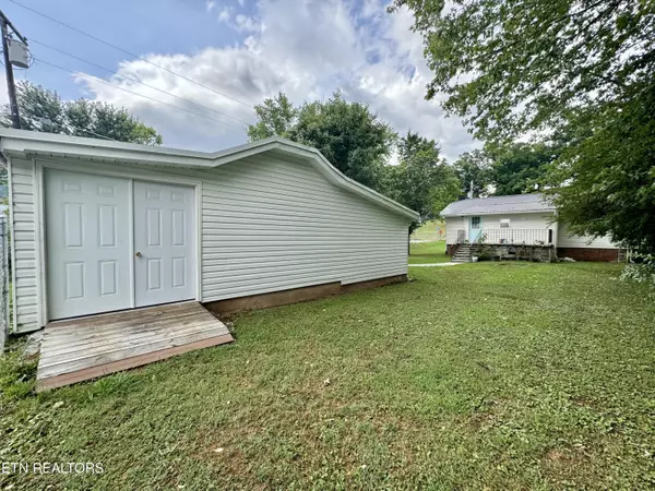 Lafollette, TN 37766,400 Indiana Ave