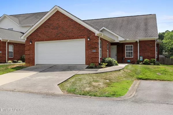 Knoxville, TN 37909,2261 Lucado WAY