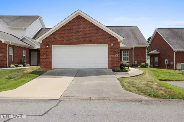 Knoxville, TN 37909,2261 Lucado WAY