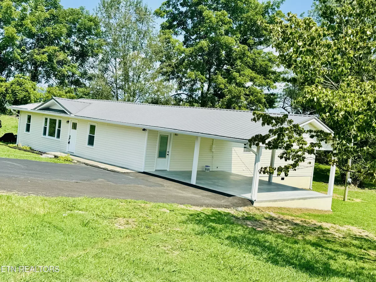 Tazewell, TN 37879,1719 BROOKS St