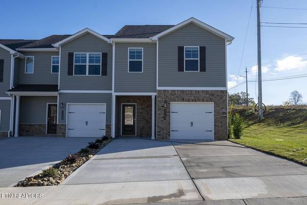 3704 Wyatt Way, Kodak, TN 37764