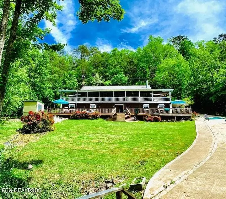 New Tazewell, TN 37825,694 Lake LN