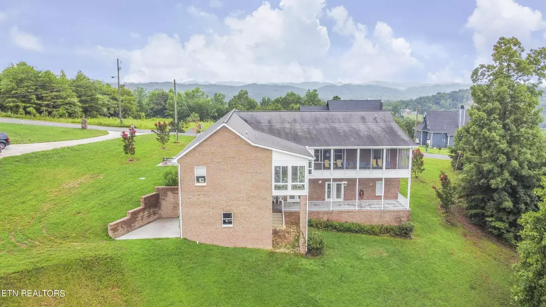 364 Panoramic DR, Maynardville, TN 37807