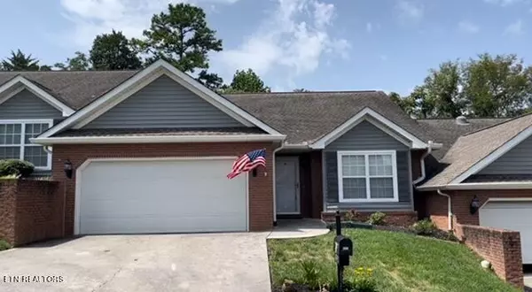 8732 Carriage House WAY, Knoxville, TN 37923