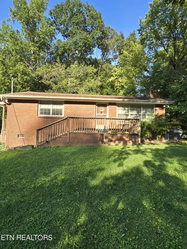 806 Knob Creek Rd, Seymour, TN 37865