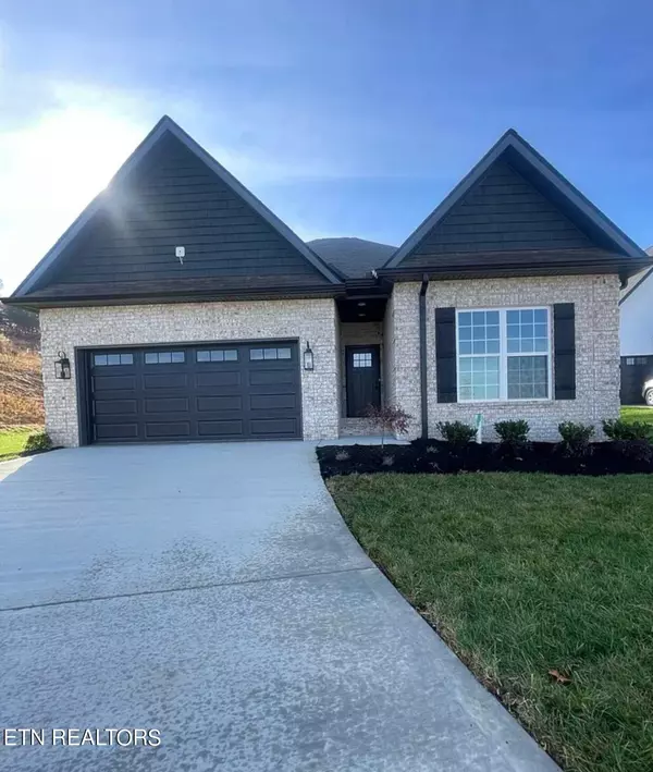 3844 Doral DR,  Maryville,  TN 37801