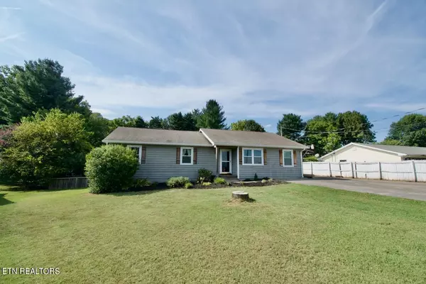 3637 Southfork PL, Maryville, TN 37801