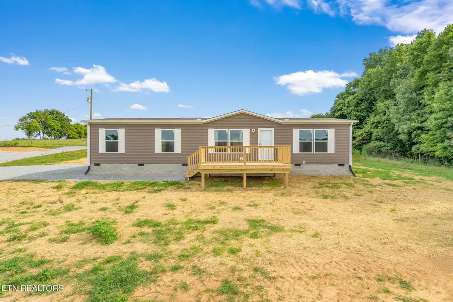 137 J McCauley Rd, Sweetwater, TN 37874