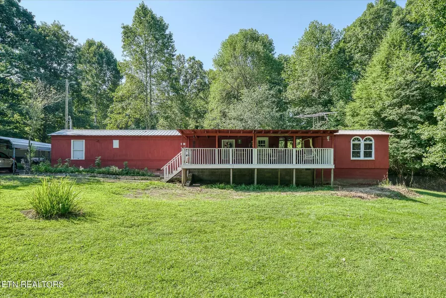 664 Camp Belle Air Rd, Sparta, TN 38583