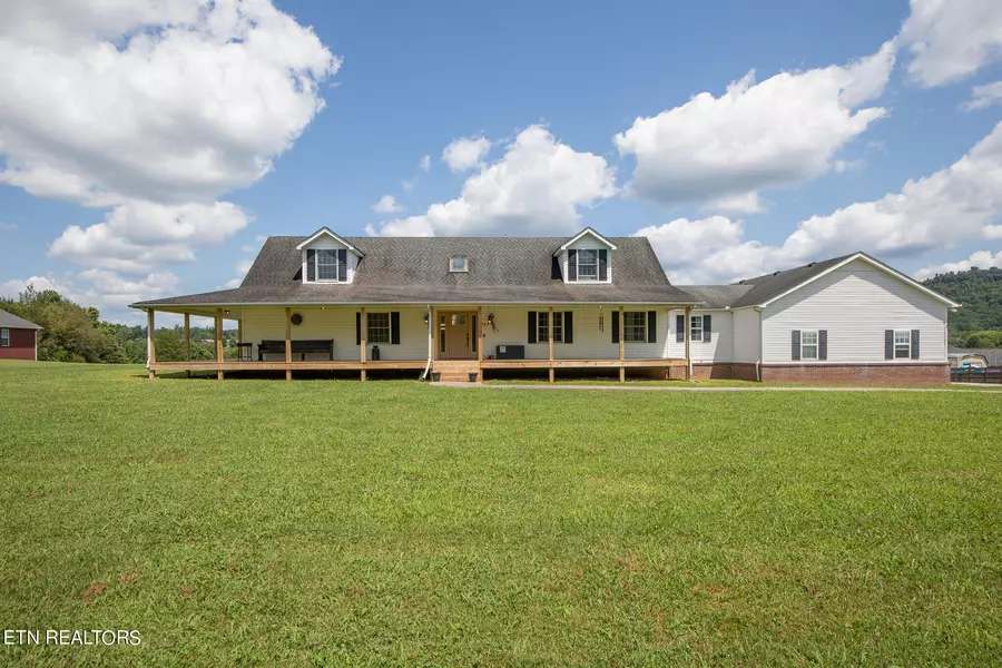 353 Okalona Rd, Livingston, TN 38570