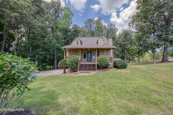 1651 Forest Heights CIR, Lenoir City, TN 37772