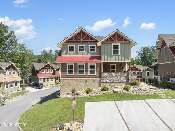 812 Blacksmith WAY, Gatlinburg, TN 37738