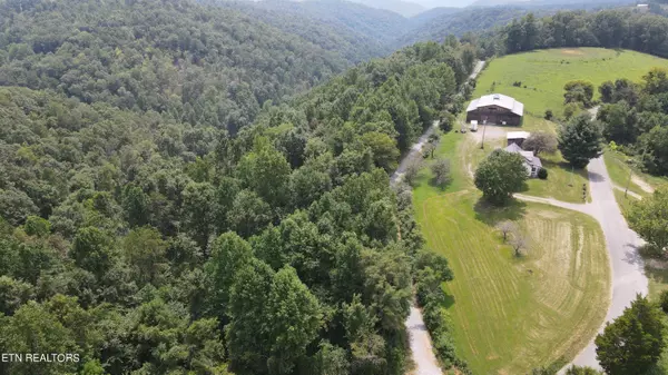 1088 Jones Ridge Rd, Speedwell, TN 37870